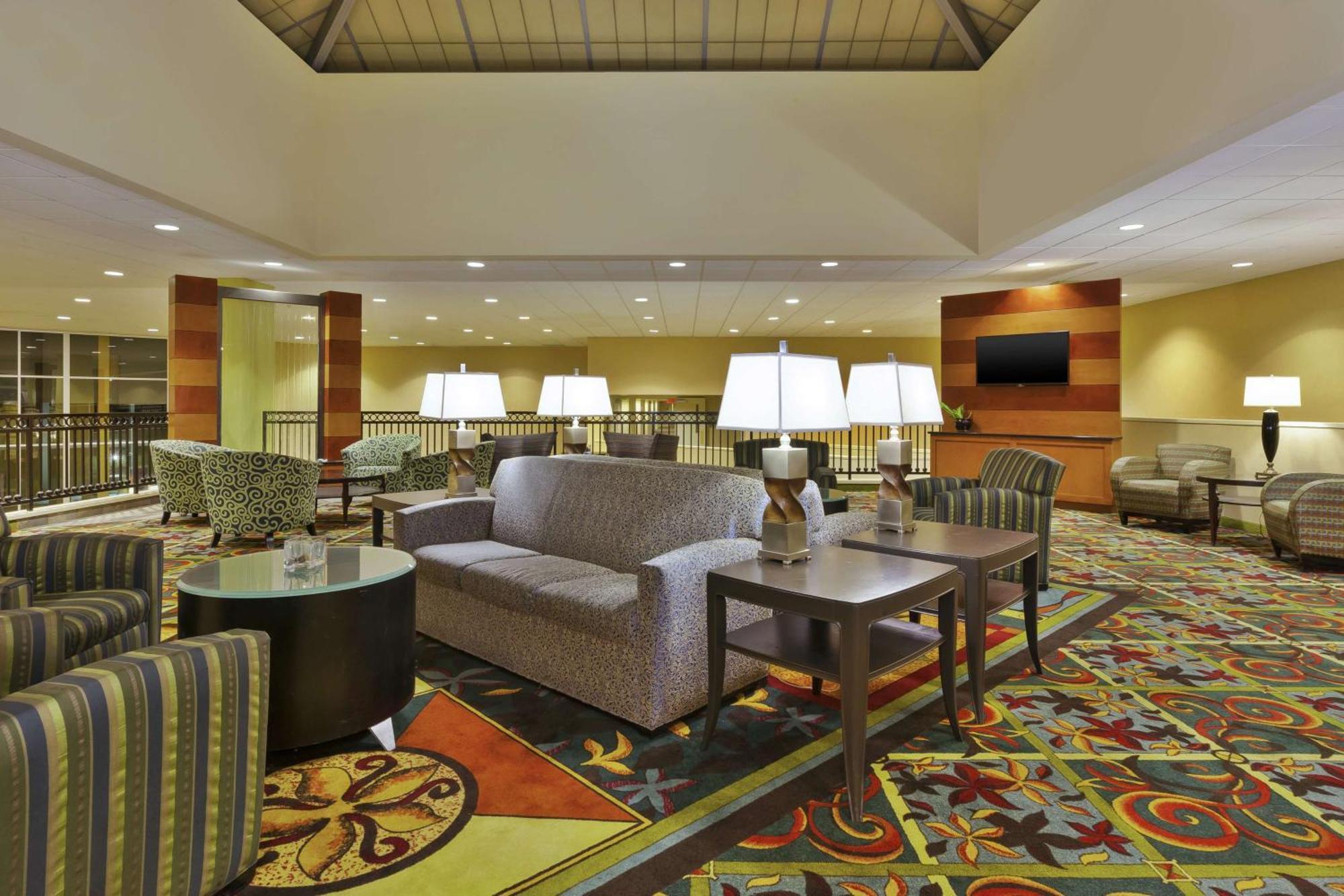 Doubletree By Hilton Holland Hotel Ngoại thất bức ảnh